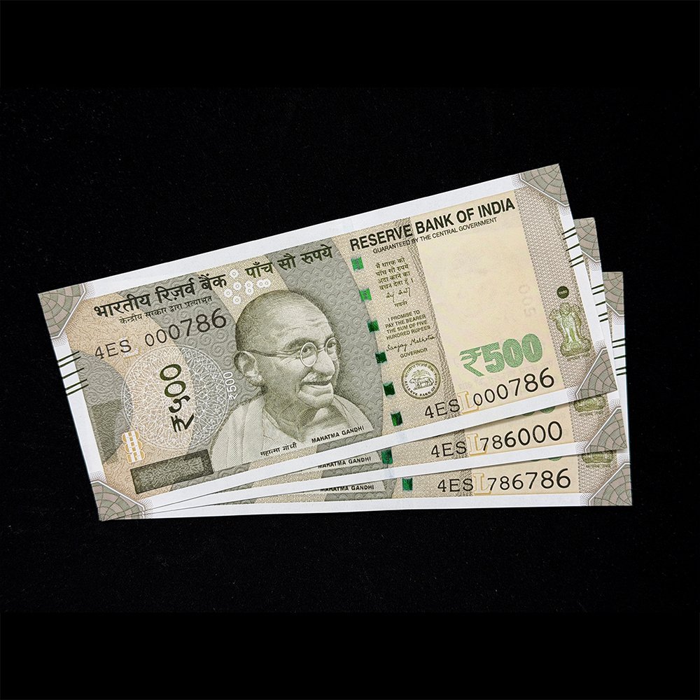 India, 2025 Rupees 500 x 3 Banknotes, Set of Holy Fancy Serial Number 000786, 786000, 786786, Sign. Shaktikanta Das, Inset L, Pick# 114, (4ES 000786)