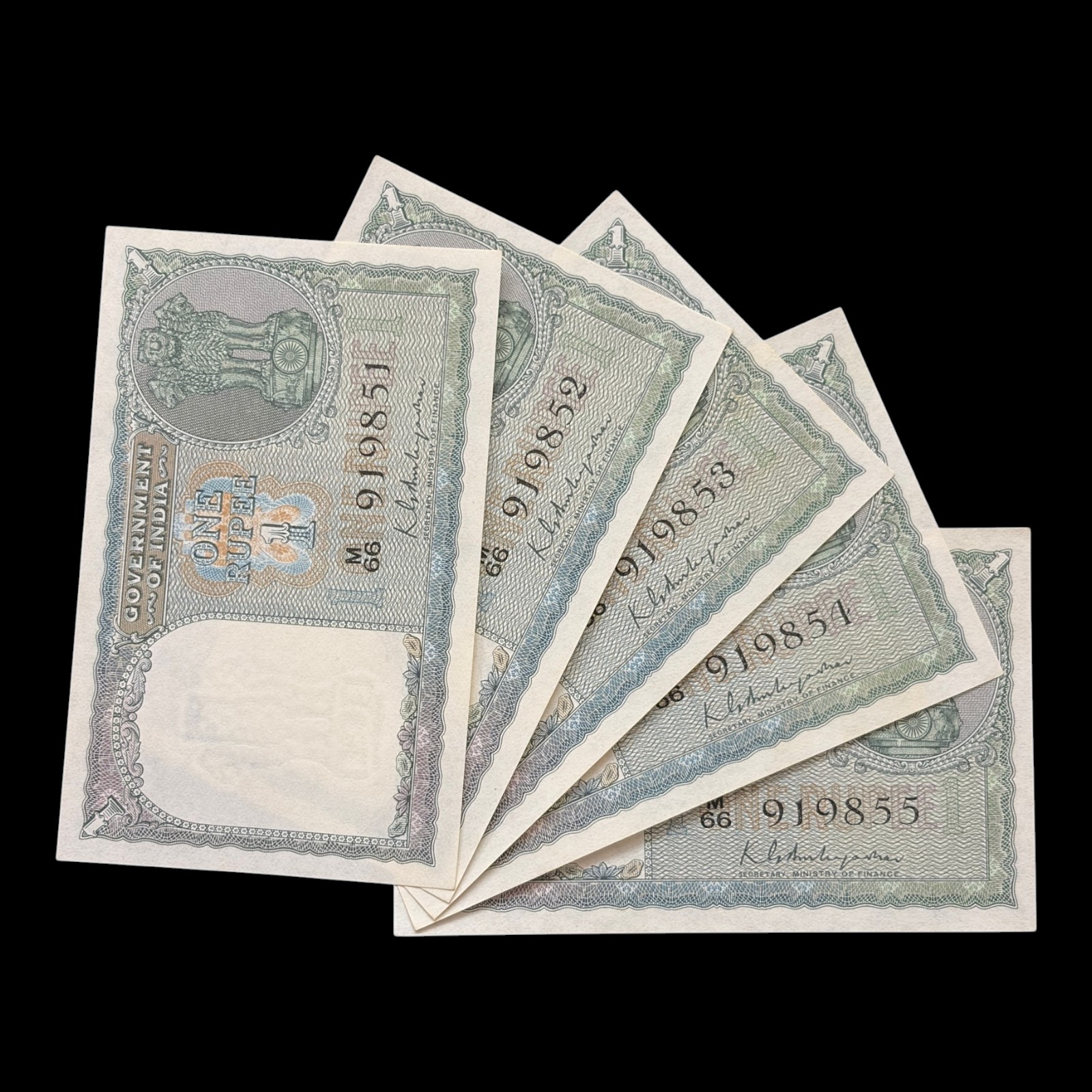 India, 1950 Rupee 1 x 5 Consecutive Serial  Banknotes, 2nd Issue, Sign. K. G. Ambegaonkar, Pick# 71b, (M66 919851)
