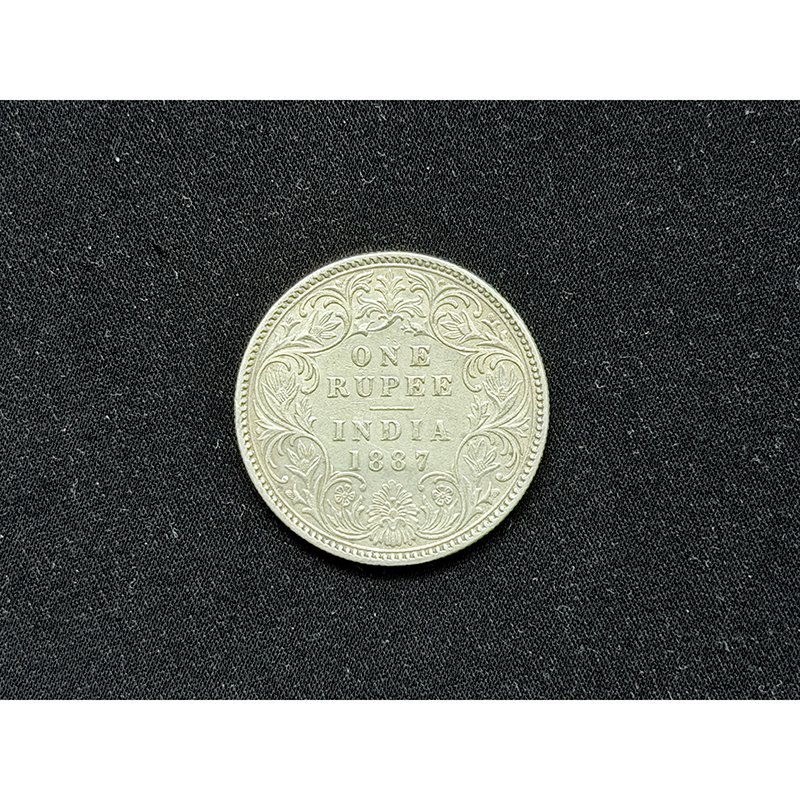 British India, 1887 Victoria Empress, One Rupee Coin, Bombay Mint, Metal - Silver